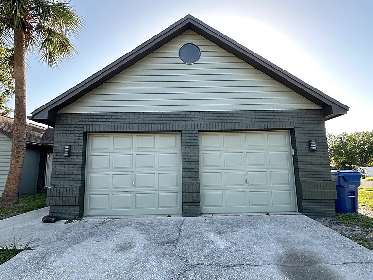 1041 Sawyers Ct — Photo 50