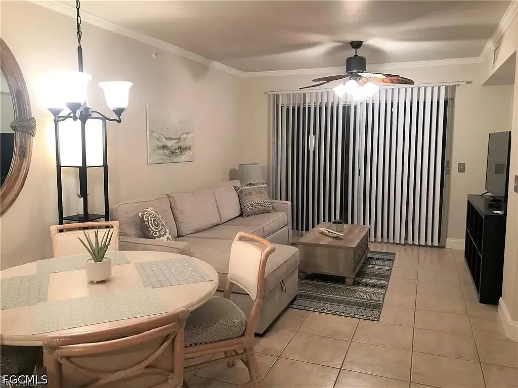 1 bed, 1.0 bath, 699 sqft, $1,700 — Photo 3