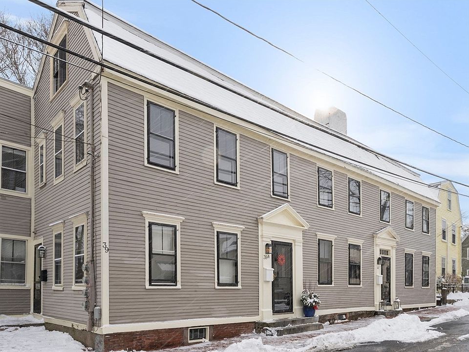 1st image of 39 1/2 Boardman St #39H