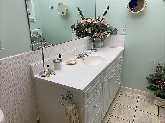 5th image of 19029 Us Highway 19 N APT 3-8