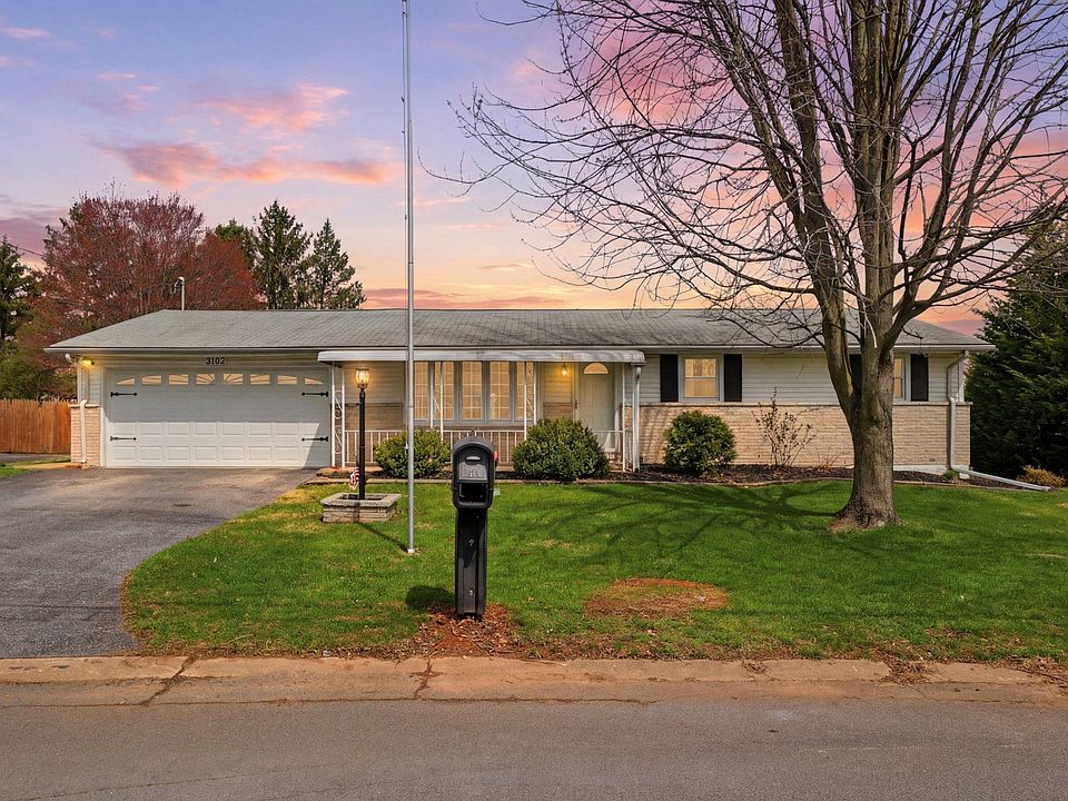 1st image of 3185 Lehr Dr