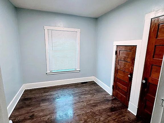 4th image of 525-527 N Arundel St #1