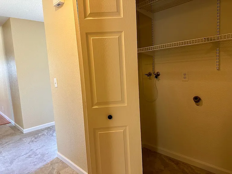 3735 Rhonda Rd — Photo 16