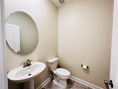 4th image of 2118 American Beech Pkwy