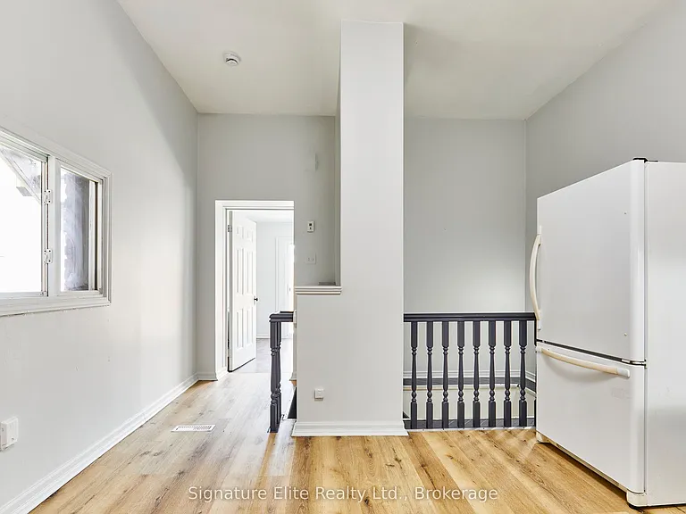 363 Barton St E #3 — Photo 5