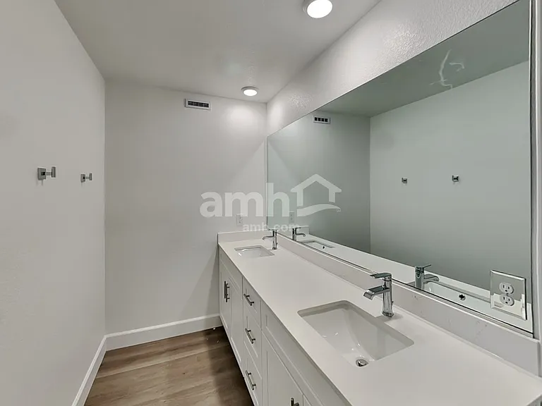 6411 Rush Ave — Photo 18