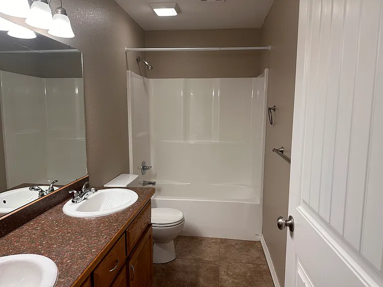 2809 Neosho Heights Ave #2809 — Photo 3