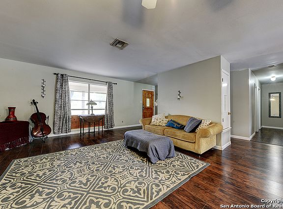 3rd image of 3746 Highcliff Dr