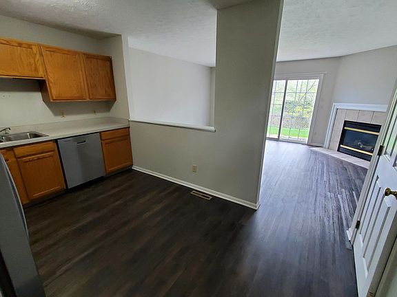 4th image of 443 Rachel Ln