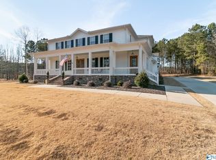 2113 Historical Village Dr, Arab, AL 35016