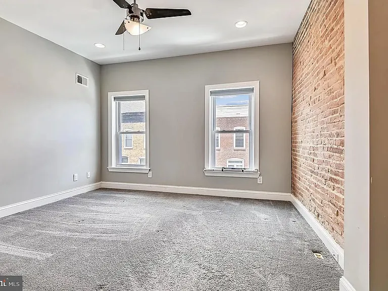 1469 Stevenson St — Photo 14