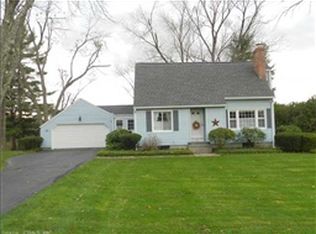 191 Russell Ave, Suffield, CT 06078