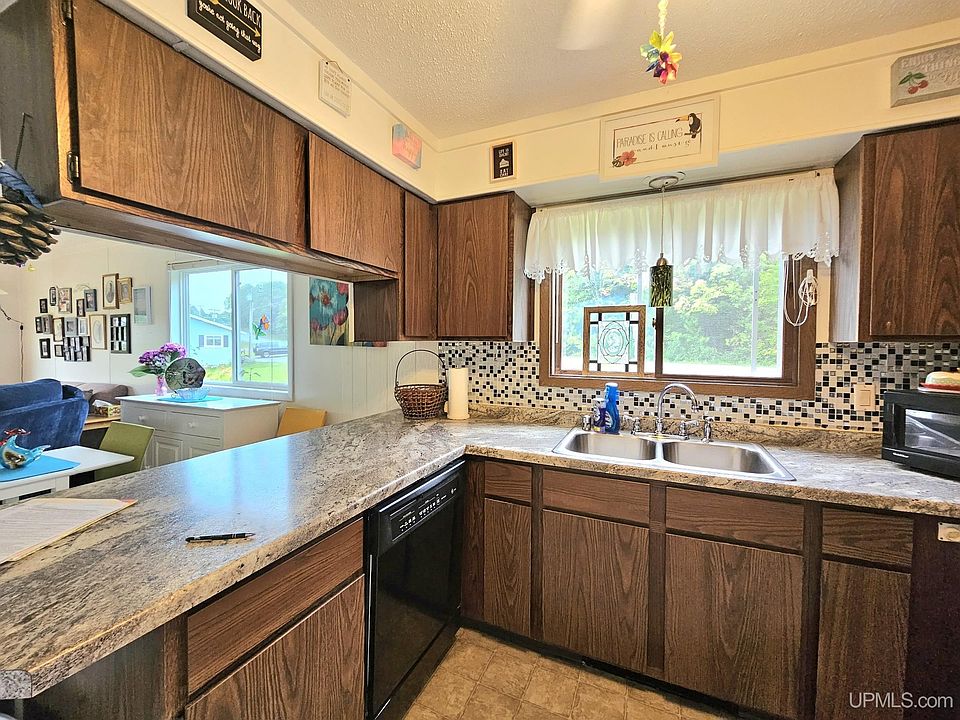 1190 W Rangeview Dr 2C, Hurley, WI 54534 Zillow