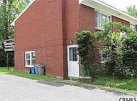 2nd image of 110B Wellington Ave