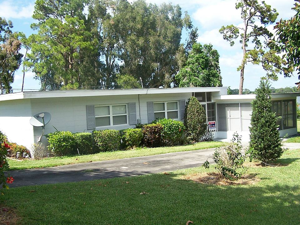 192 S Huntley Dr