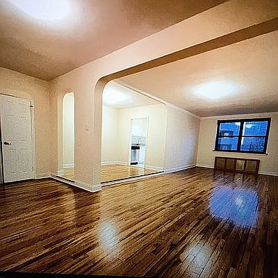 3rd image of 6939 Yellowstone Blvd APT 416