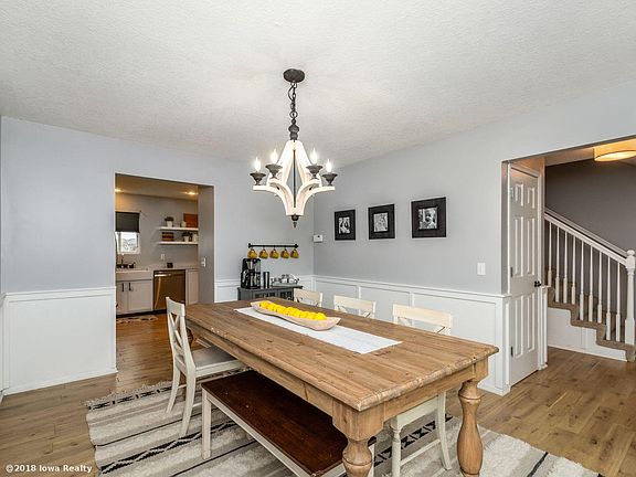 4th image of 1885 SE Prairie Creek Dr