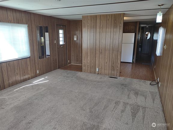 5th image of 1251 Jones Drive