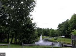 13 Claver Hill Way, Mount Laurel, NJ 08054