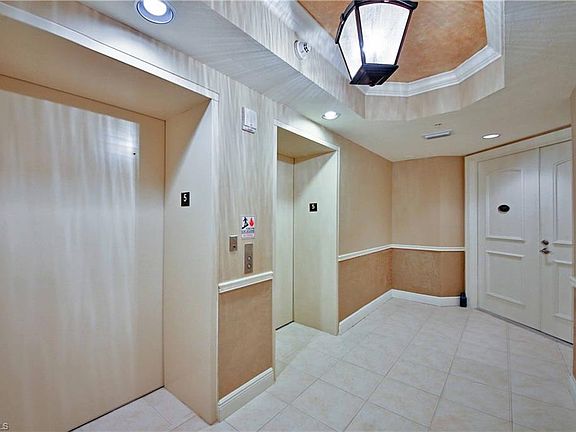 3rd image of 2104 W 1st St APT 502
