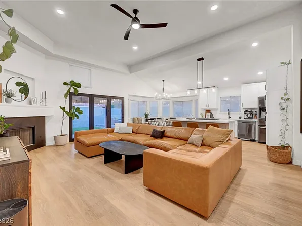 58 Pleasant Dale Dr, Henderson, NV 89074