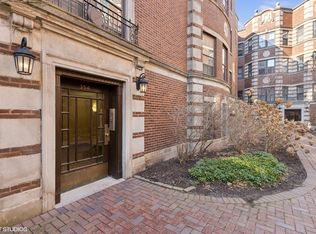 356 Ridge Ave APT 5-2, Evanston, IL 60202