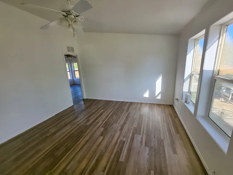 25120 Charina Rd — Photo 25