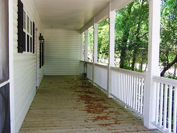 4th image of 103 NE 55th St