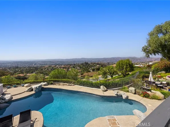 720 S Bunting Ct, Anaheim, CA 92808