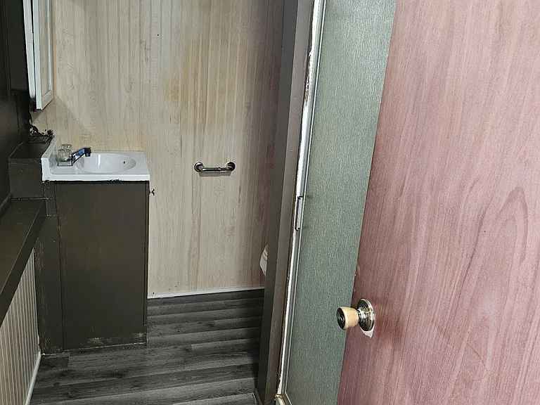 1115 Delaware Ave — Photo 16