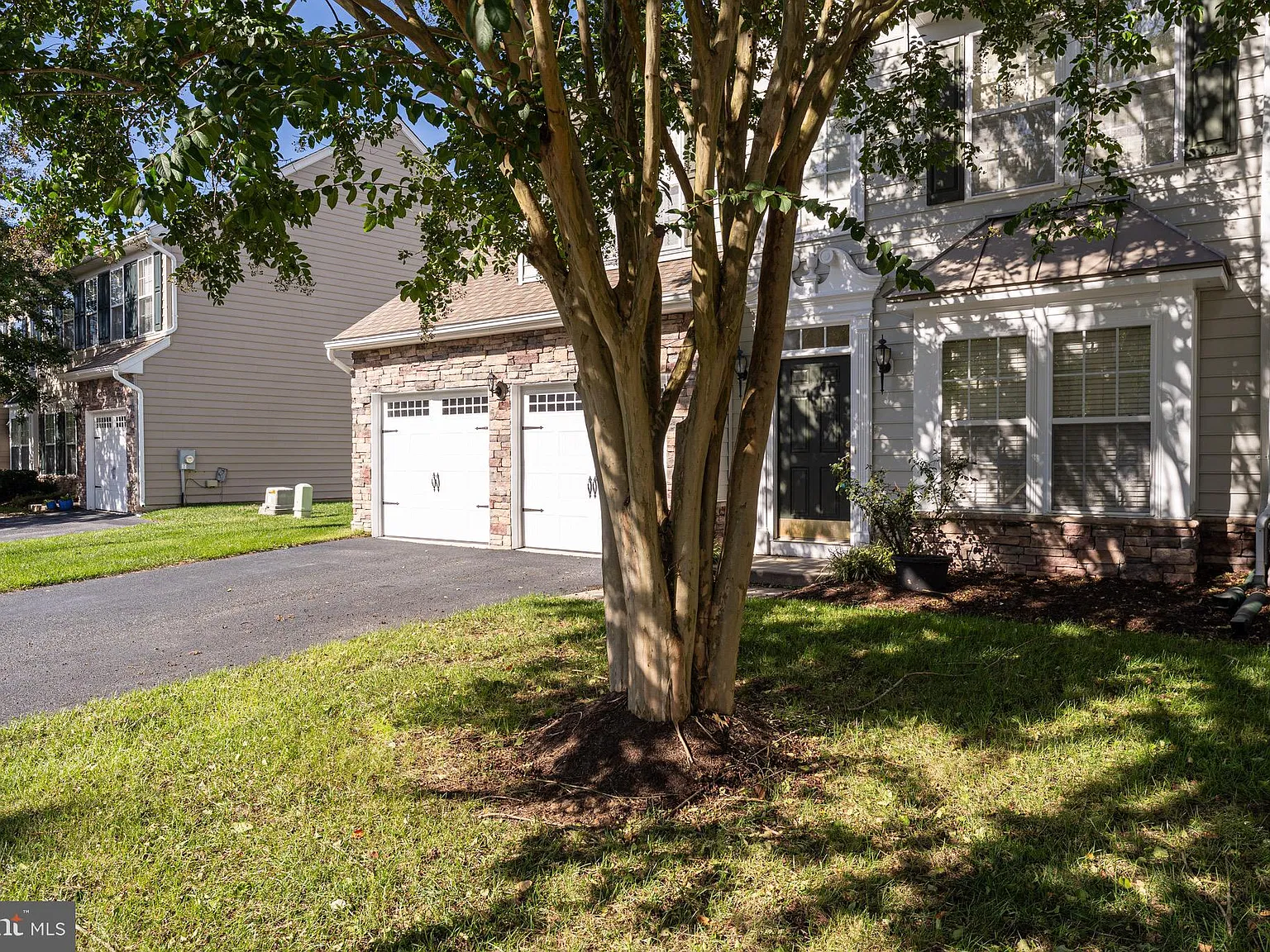 3 bed, 2.5 bath, 1134 sqft, $2,195 — Photo 4