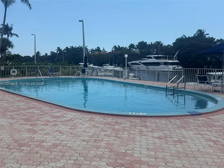 100 Edgewater Dr #236 — Photo 12