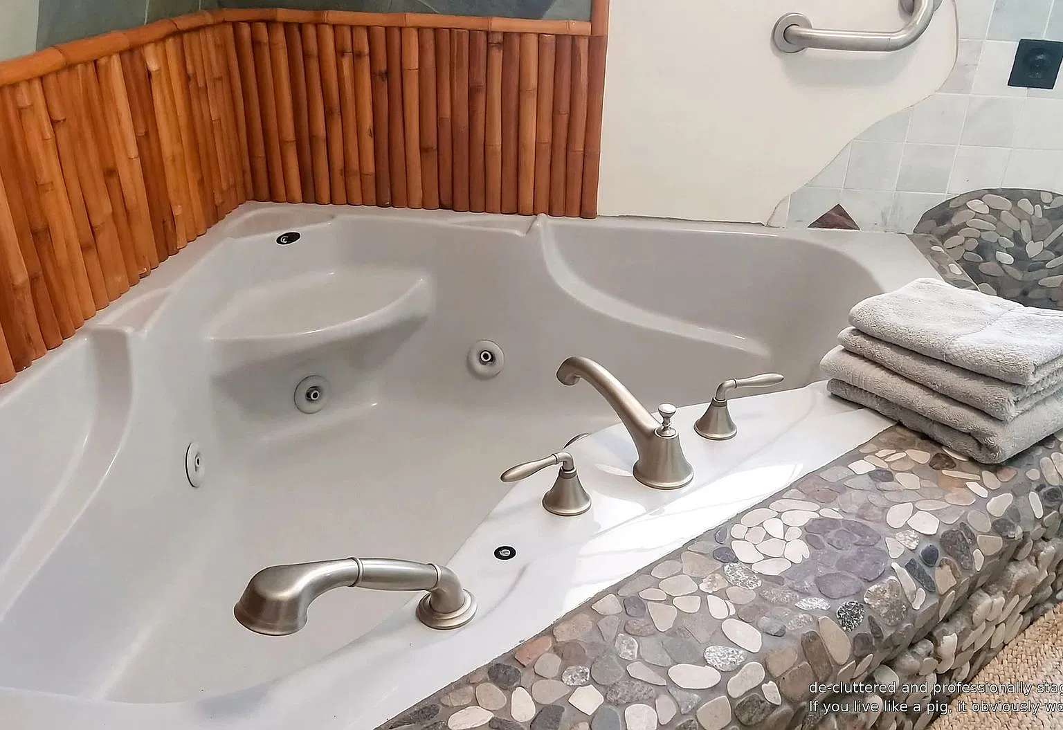 Uniquely Gorgeous Apt, Perfect Location for NEU Students, Laundry in Unit. Reno! YT Video Tour Be... — Photo 3
