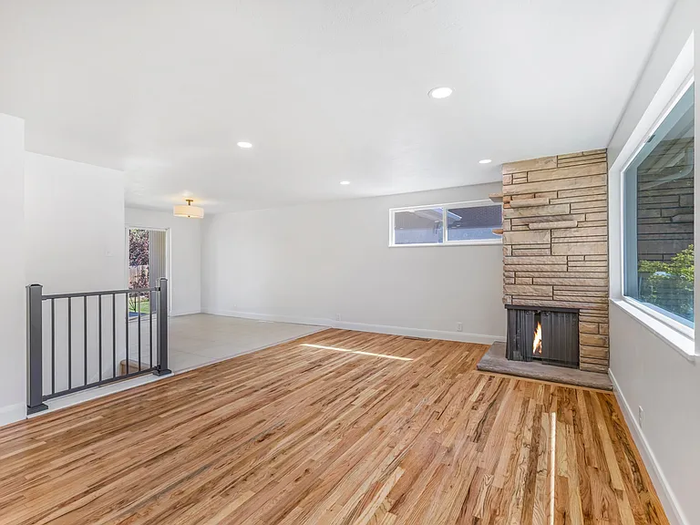 2895 E Cherry Blossom Ln — Photo 20