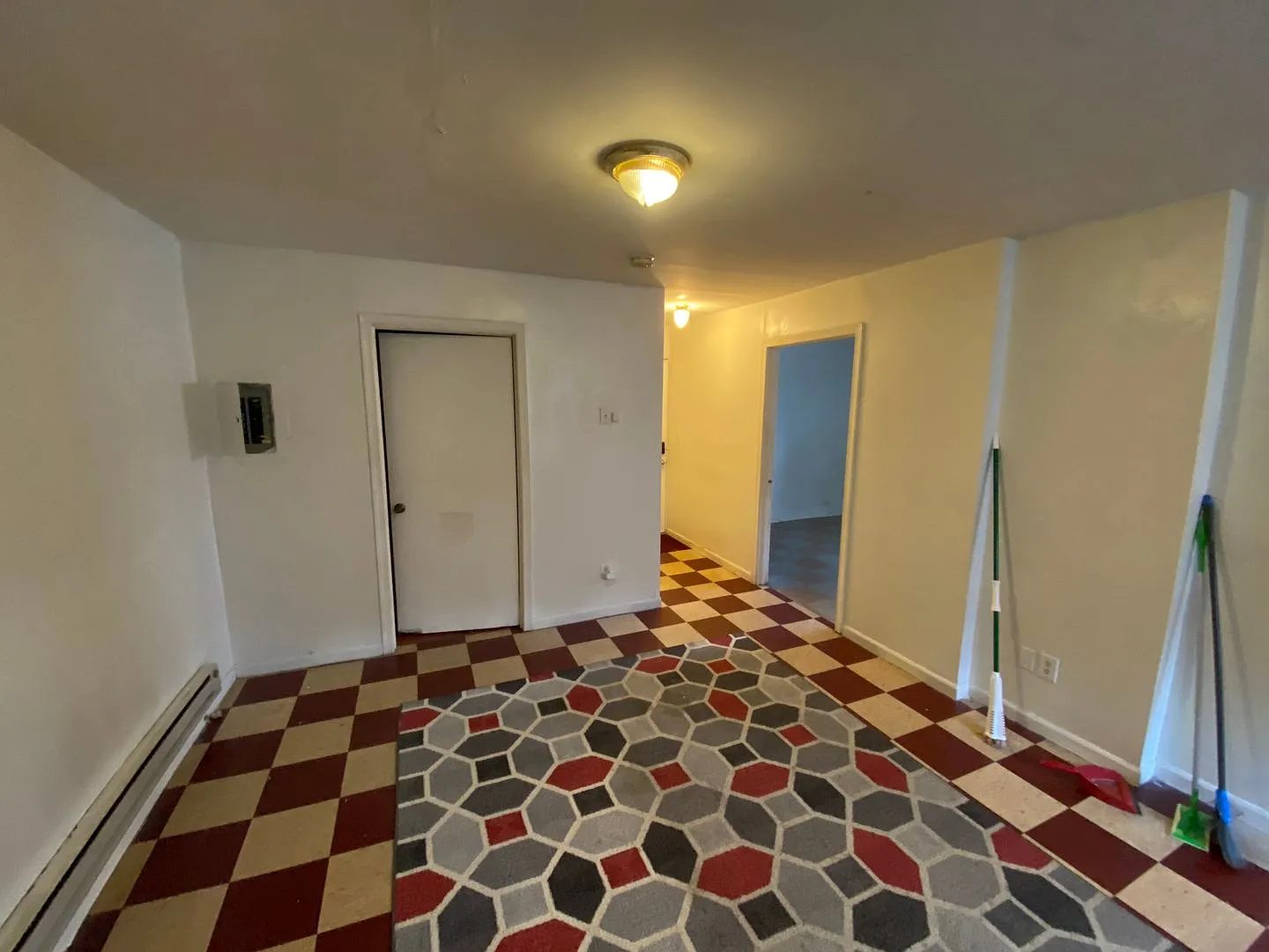Two Bedroom Apartment in Glen Rock — Photo 3