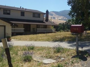 700 Castle Rock Rd, Walnut Creek, CA 94598