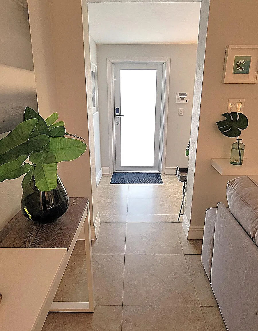 3 bed, 2.0 bath, 1435 sqft, $4,500 — Photo 2