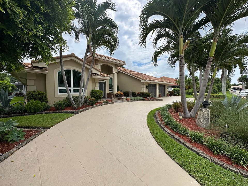 1st image of 4761 Bucida Road