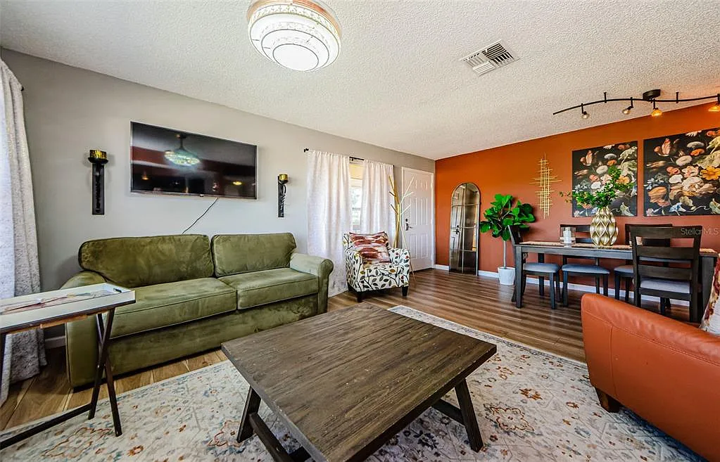 1 bed, 1.5 bath, 750 sqft, $1,750 — Photo 3