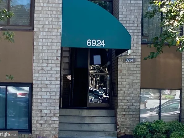 6924 Hanover Pkwy #1, Greenbelt, MD 20770