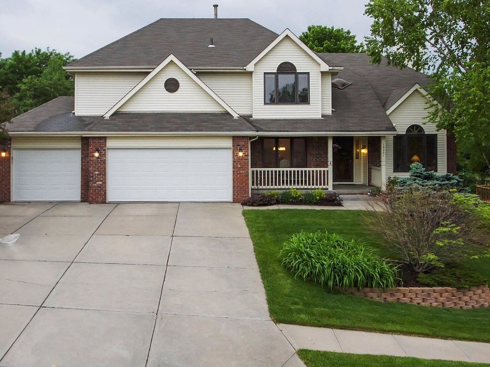 For Sale: 16301 Western Ave, Omaha, NE 68118