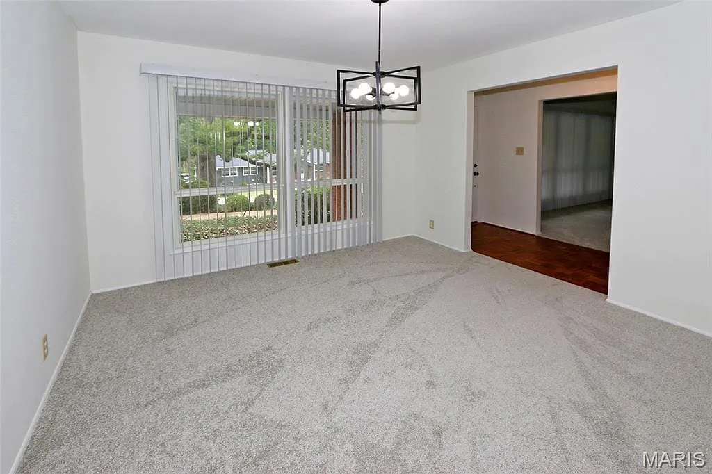 3 bed, 2.0 bath, 1761 sqft, $2,600 — Photo 3