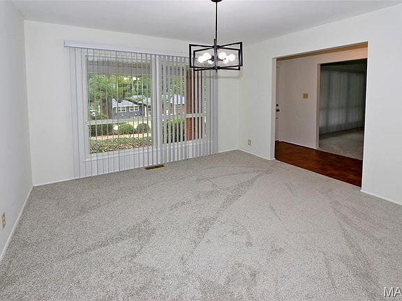 3rd image of 38 Forestvale Dr