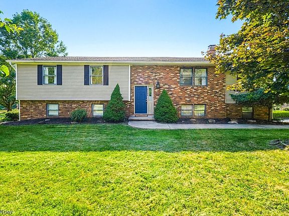 2nd image of 2190 Waterbury Dr