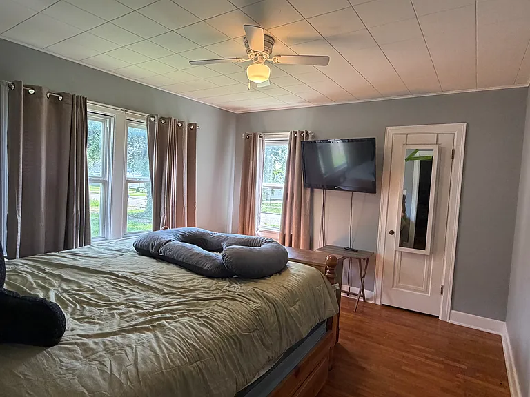 321 W Seitz St — Photo 11