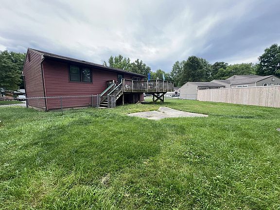 5th image of 547 Sycamore Dr