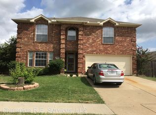 826 La Sierra Ct, Crowley, TX 76036