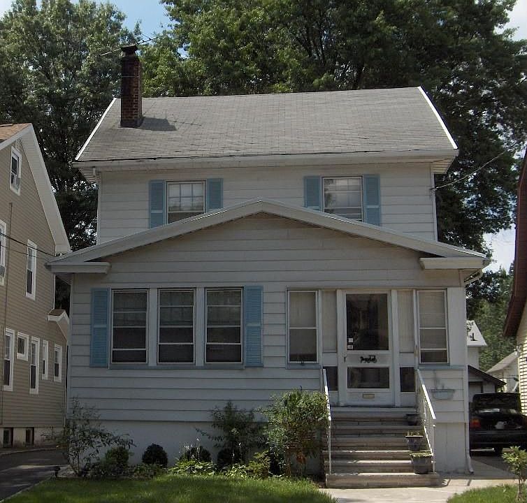 1st image of 123 Ellery Ave