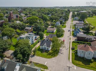 41 Prince St, Yarmouth, NS B5A1S4
