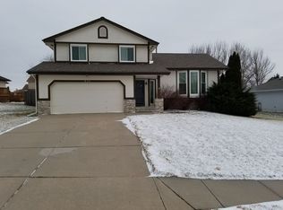 307 Carolina Dr, Papillion, NE 68133